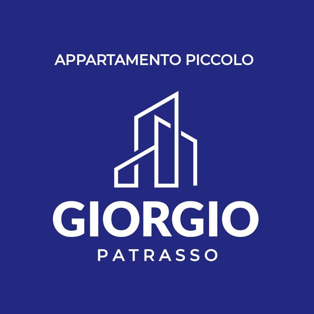 Giorgio Patrasso - Micro Apartment In The Center Of Patras Eksteriør billede